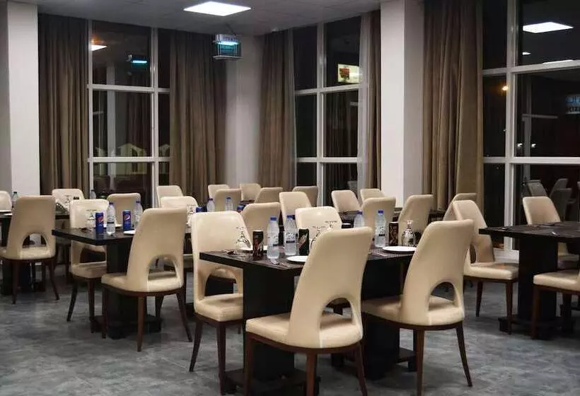 هتل Baiti Furnished Apartments