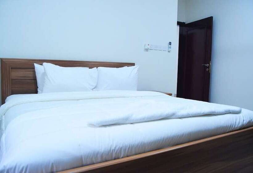 هتل Baiti Furnished Apartments