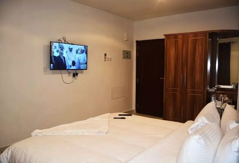 هتل Baiti Furnished Apartments