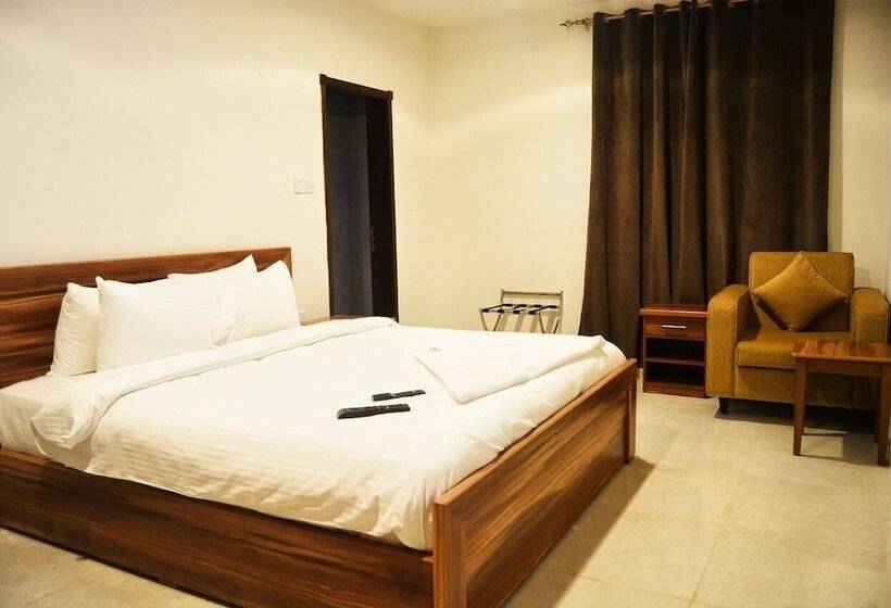 هتل Baiti Furnished Apartments