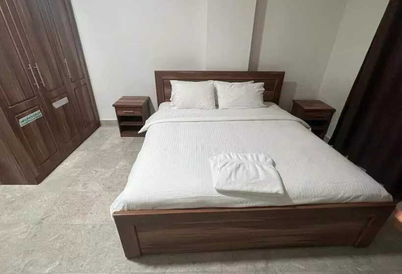 هتل Baiti Furnished Apartments