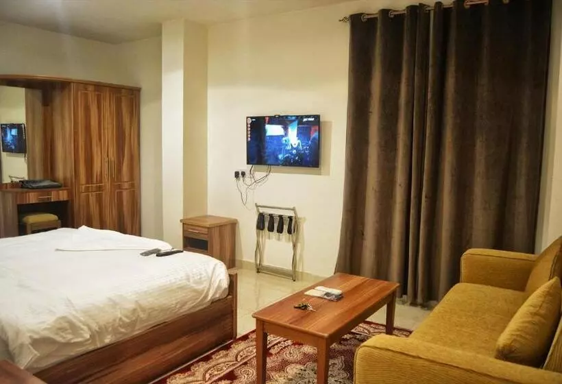 هتل Baiti Furnished Apartments