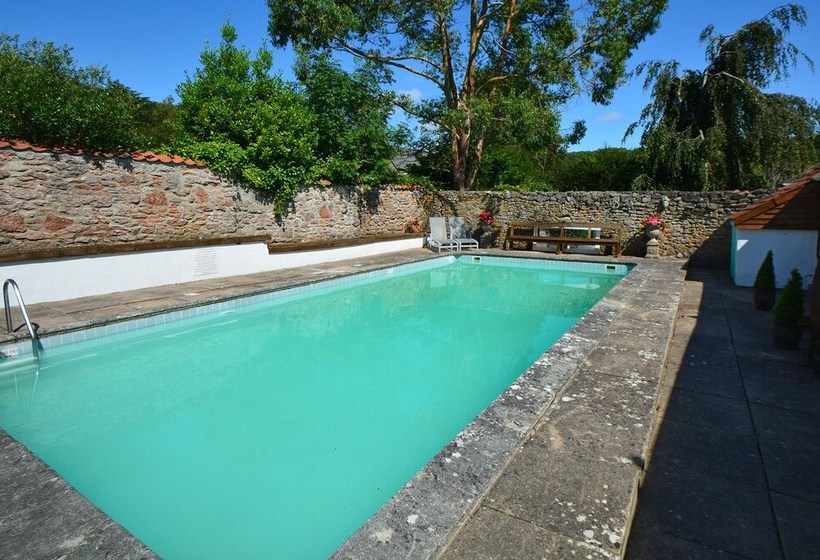 田舎風ホテル Hillside Barn