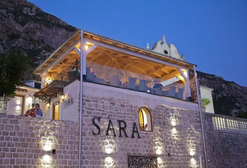 هتل Sara
