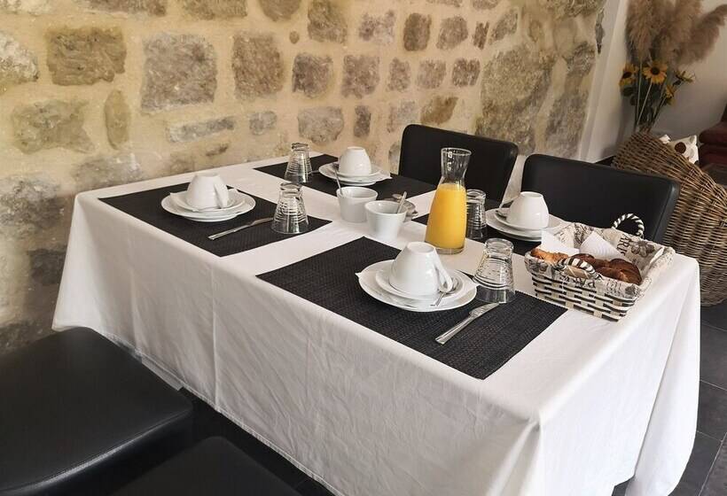 بنسيون Les 7 Sources