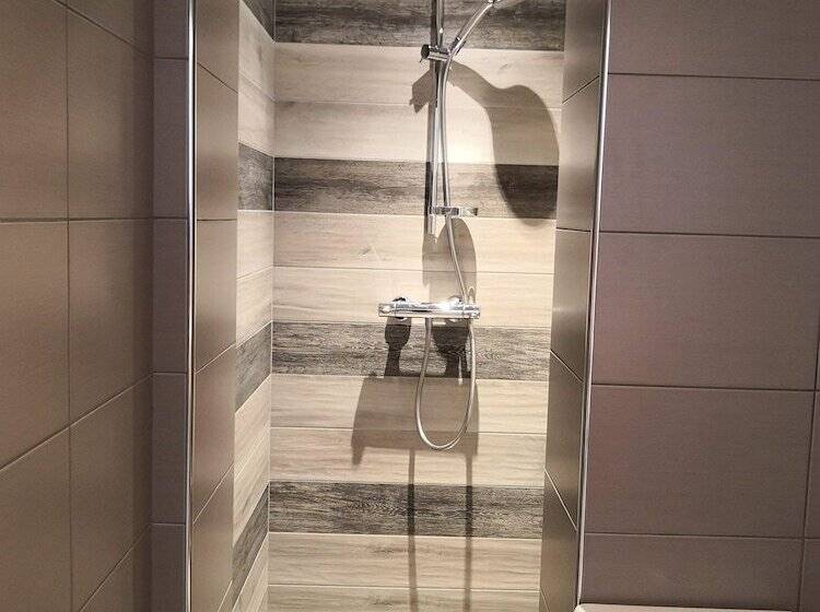 بنسيون Les 7 Sources