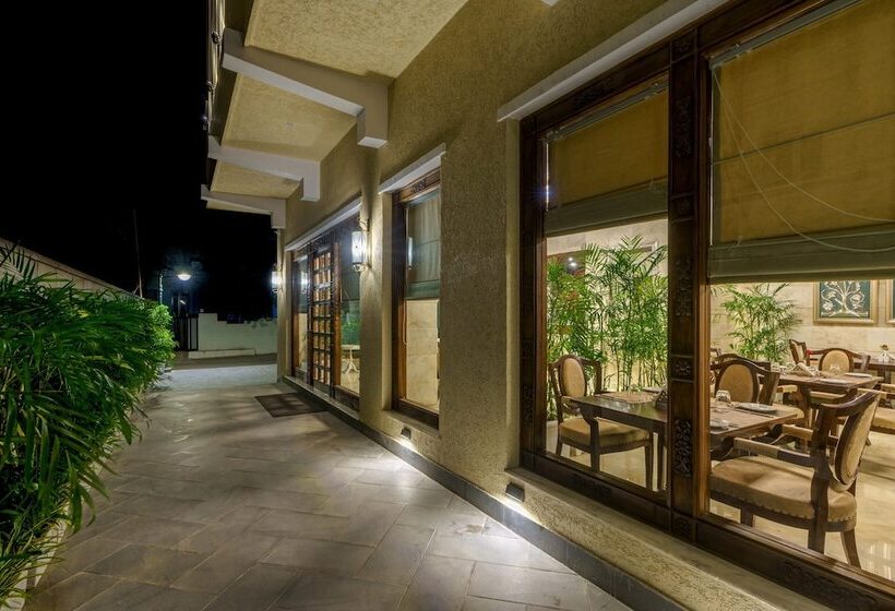 בית מלון כפרי Seventh Square