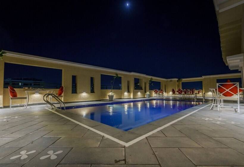 בית מלון כפרי Seventh Square