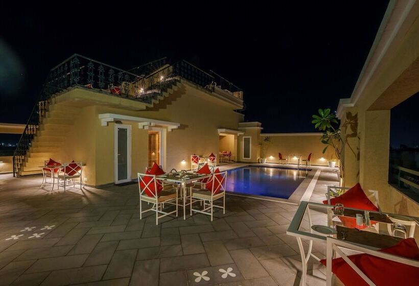 בית מלון כפרי Seventh Square