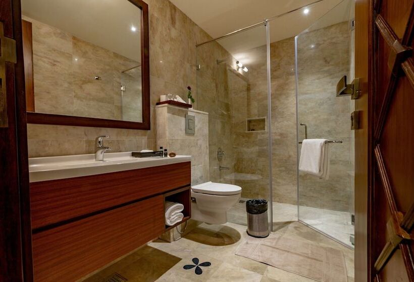 בית מלון כפרי Seventh Square