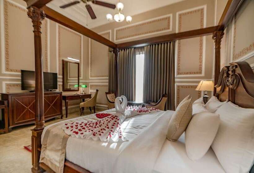 בית מלון כפרי Seventh Square