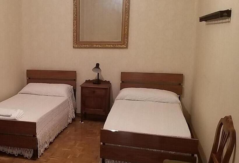 פנסיון Casa Turística Plaza Del Conde