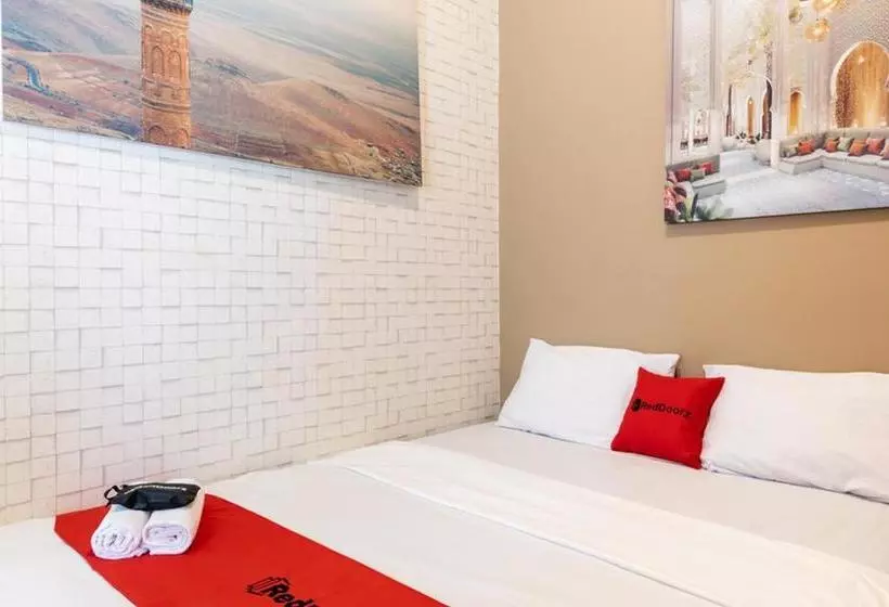 Majatalo Reddoorz Near Alun Alun Kudus 2