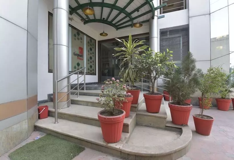 هتل Airport Plaza