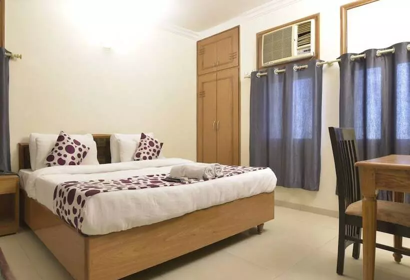 هتل Airport Plaza