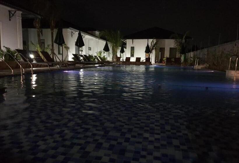 هتل Coco Village Phu Quoc Resort