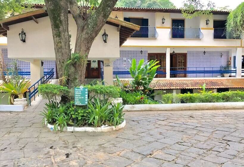 Отель Montanhes