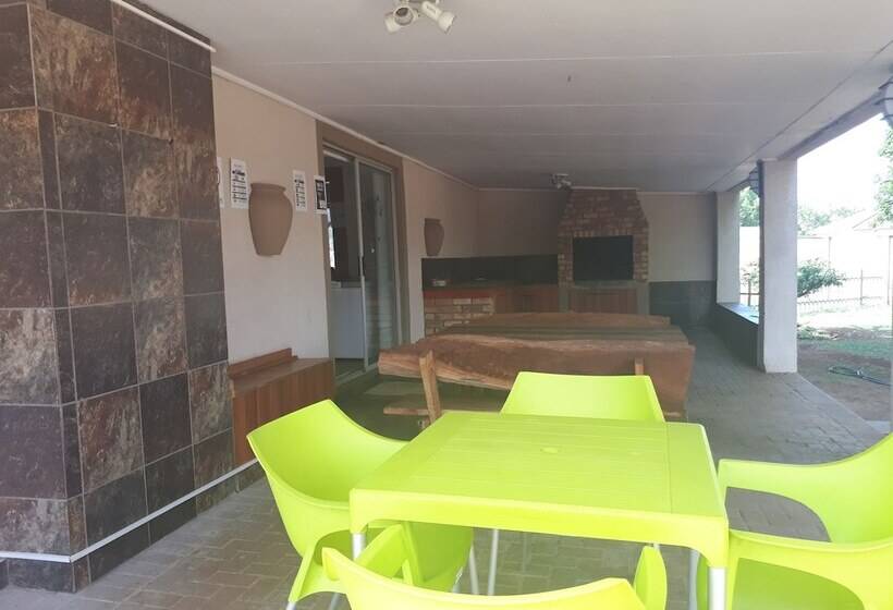 Bed & Breakfast C Land Guest House