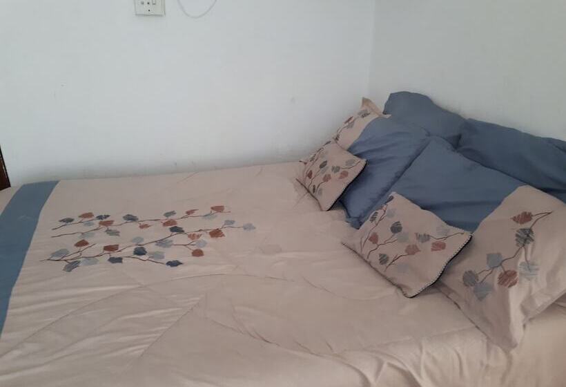 Bed & Breakfast C Land Guest House