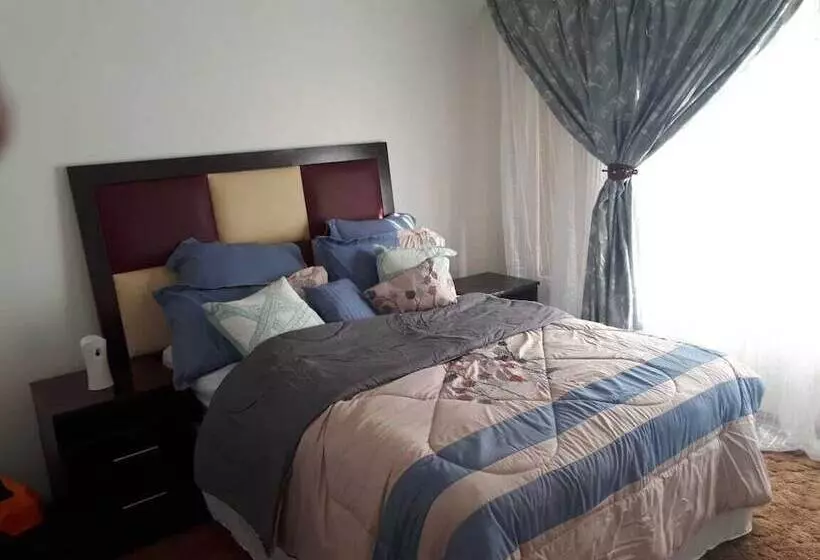 Aamiaismajoitus (B&B) C   Land Guest House