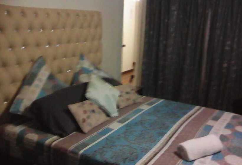 Bed & Breakfast C Land Guest House