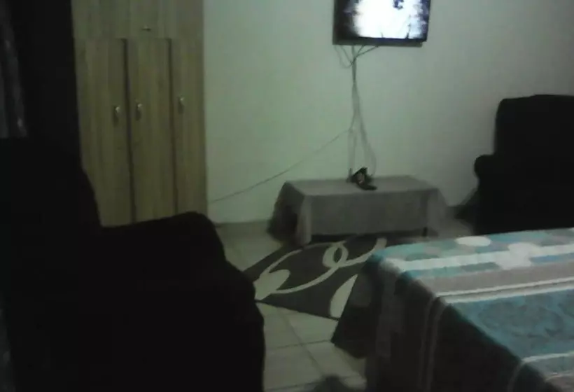 Aamiaismajoitus (B&B) C   Land Guest House