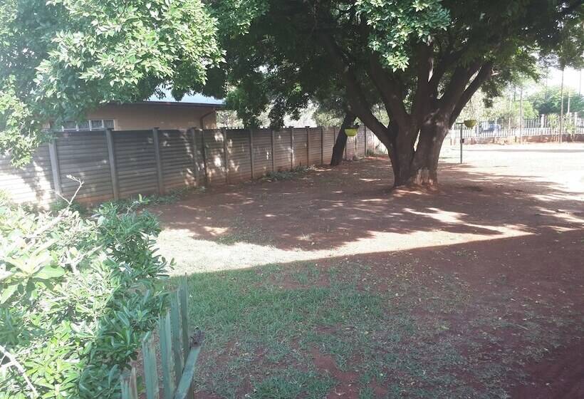 Bed & Breakfast C Land Guest House