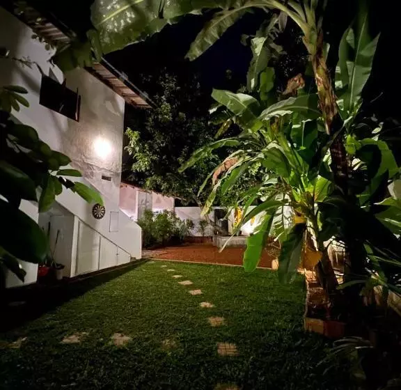 Hotelli Jungle Villa