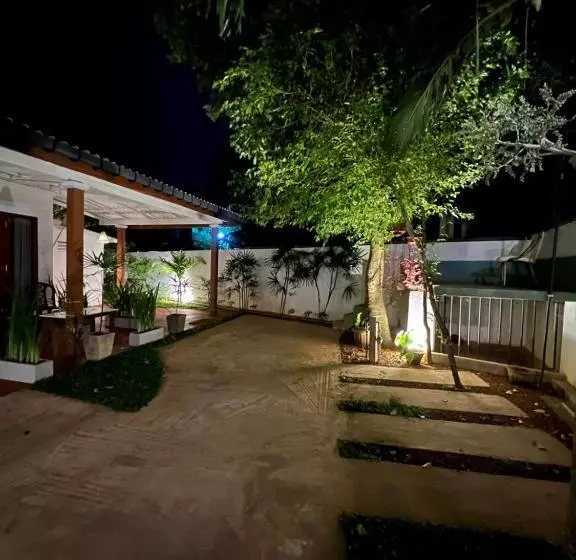 Hotelli Jungle Villa