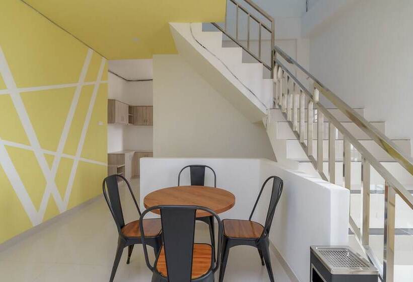 בית מלון כפרי Reddoorz Plus At Grand Tara Homestay Palembang