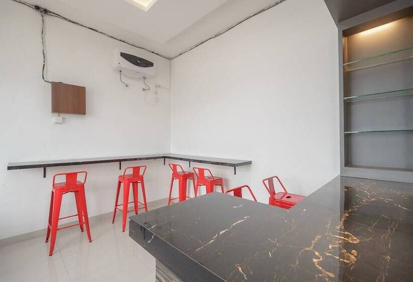 בית מלון כפרי Reddoorz Plus At Grand Tara Homestay Palembang