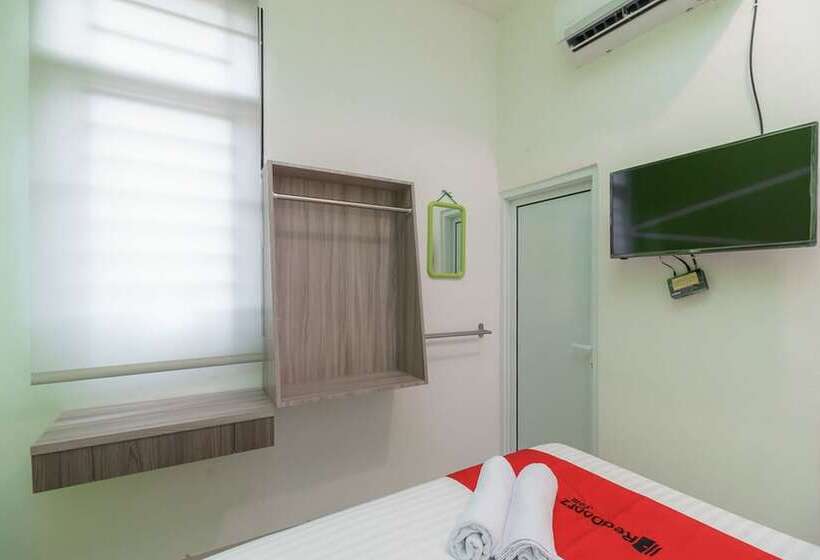 בית מלון כפרי Reddoorz Plus At Grand Tara Homestay Palembang