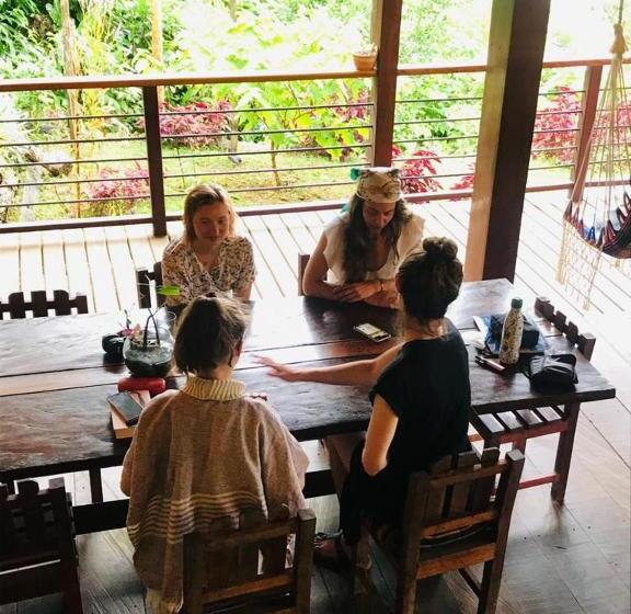 Hostel Hostal Doble Vista