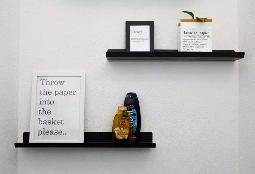 ベッドアンドブレックファースト Santu Bustianu