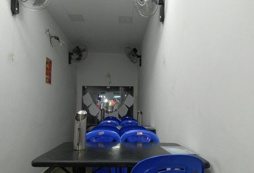 酒店 Maxistay Airport