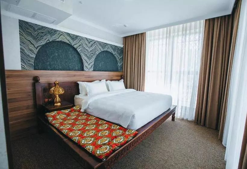 هتل Jannat Resort Osh