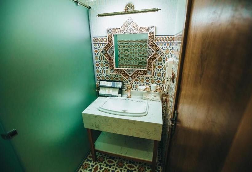 هتل Jannat Resort Osh