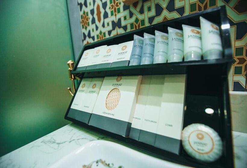 هتل Jannat Resort Osh