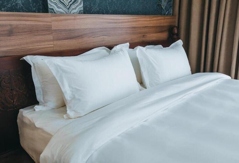 هتل Jannat Resort Osh