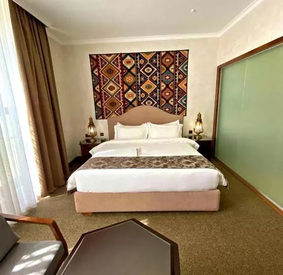 هتل Jannat Resort Osh