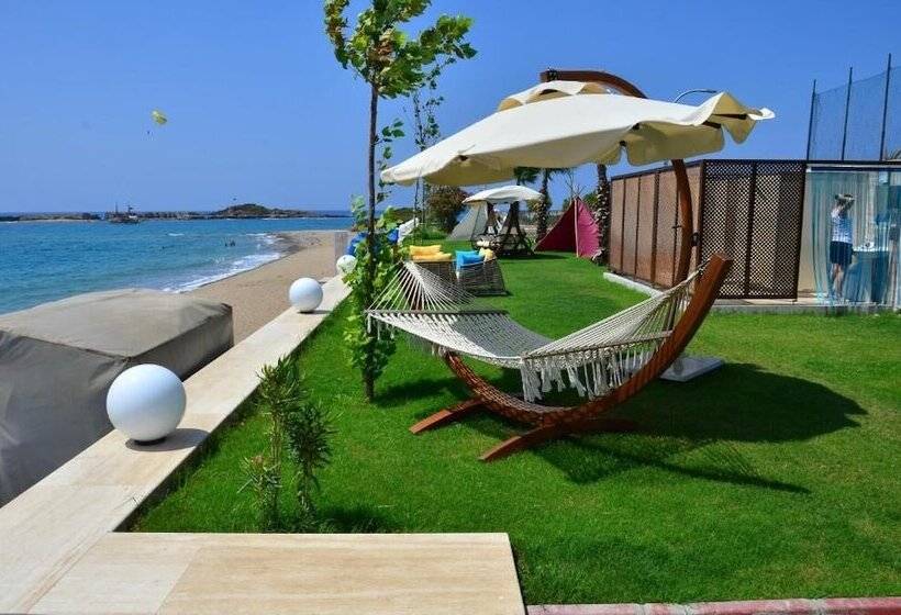 هتل The Marilis Hill Resort