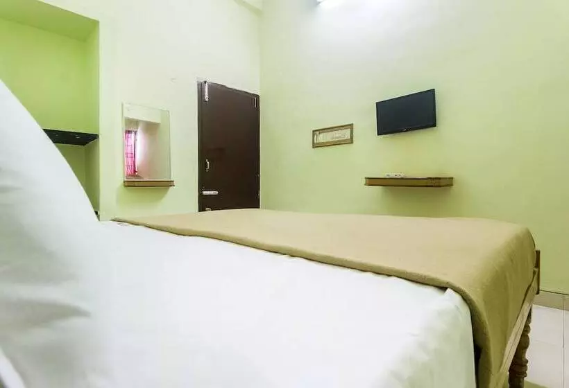 Spot On 61149 Hotel Sivanthi