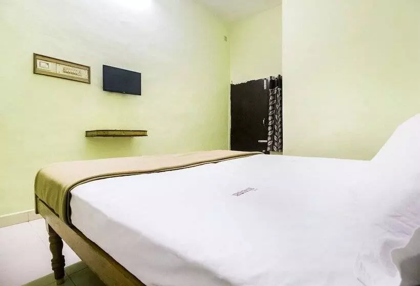 Spot On 61149 Hotel Sivanthi