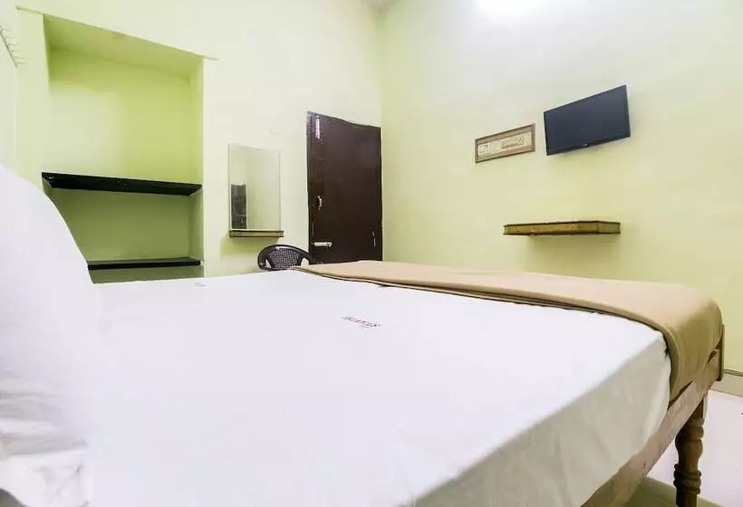 Spot On 61149 Hotel Sivanthi