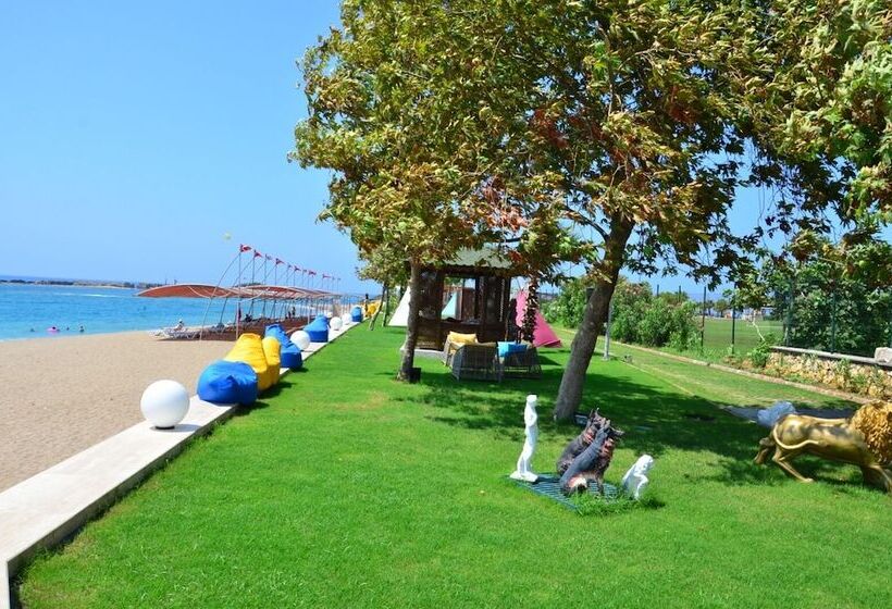 هتل The Marilis Hill Resort