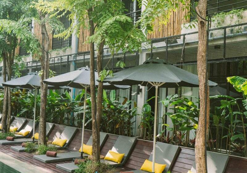 Larimar Hotel & Resort