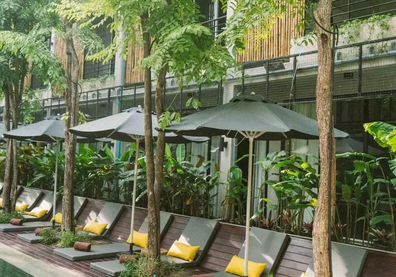 Larimar Hotel & Resort