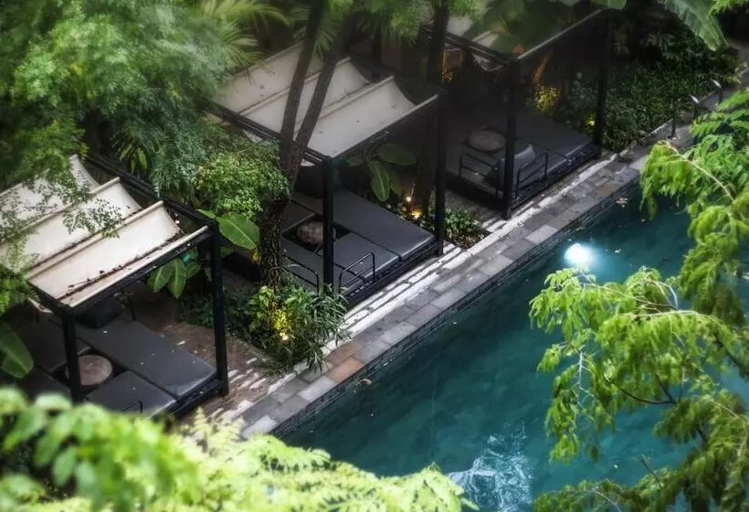 Larimar Hotel & Resort