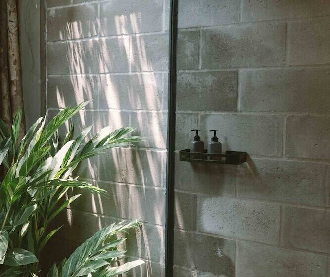 Larimar Hotel & Resort