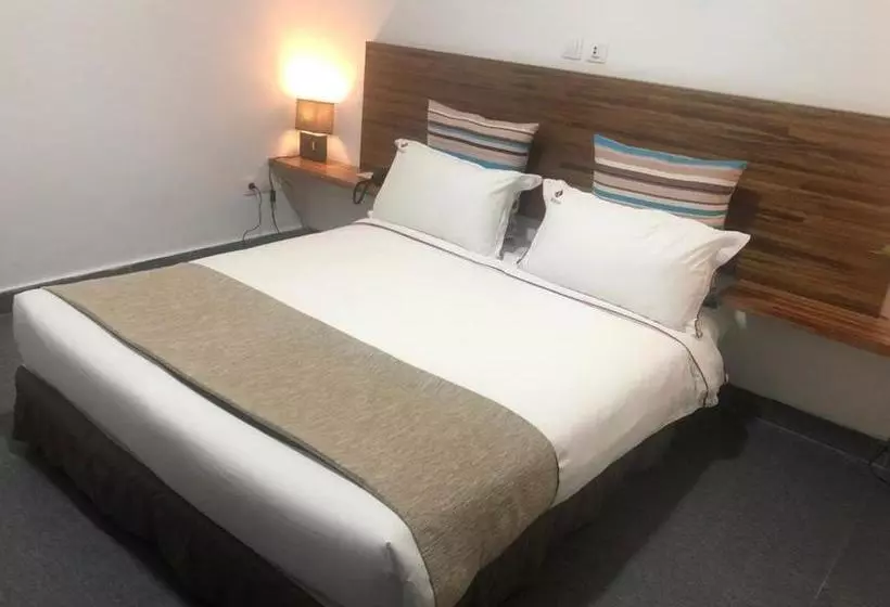 هتل Lorenzo Hôtel Abidjan